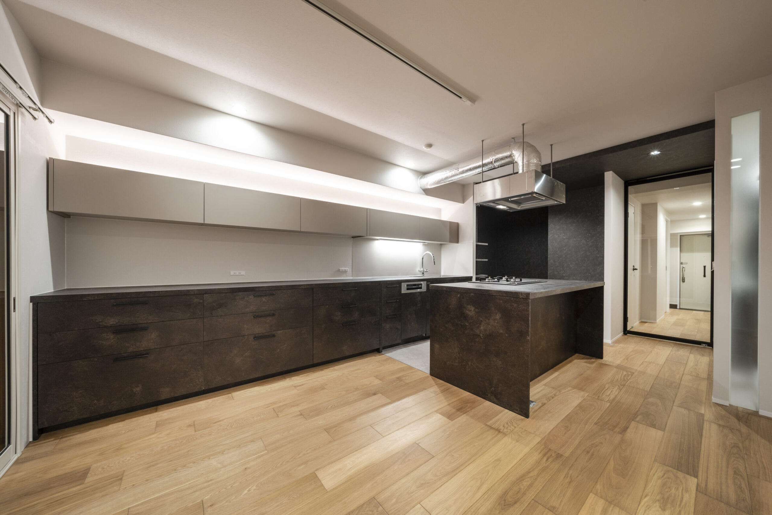 TJMデザイン　フェリーチェ2021年　展示品　天井取付　アイランドキッチン TJMデザイン フェリーチェ2021年 展示品 天井取付 アイランドキッチン